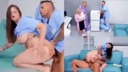 Bokep Perawat Sange Ngentot di Klinik Saat Buka Video by BebasIndo