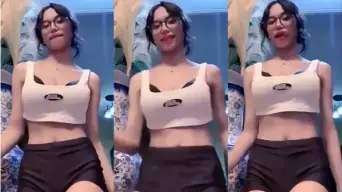 Tiktokers Cantik Kacamata Ebot Viral Video by TXXX