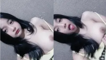 Calla Spill Toket Sambil Melet2 Viral Video by Indo18